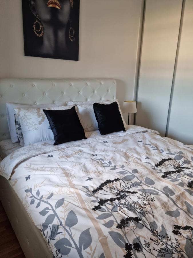 Апартаменты Apartman Anamarija Баня-Лука Экстерьер фото